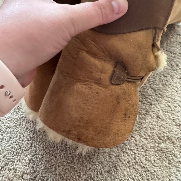 UGG Bailey Button II Sheepskin Lined Suede Boots in Chestnut Brown Size 10 - Picture 9 of 13